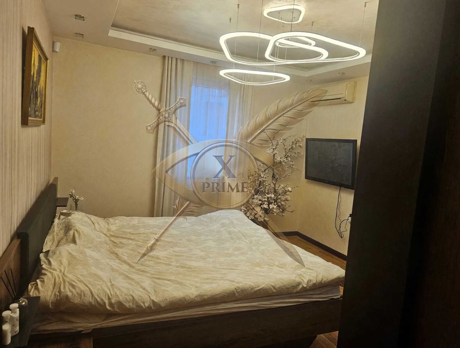 Тристаен апартамент в Червен Площад! 21508692