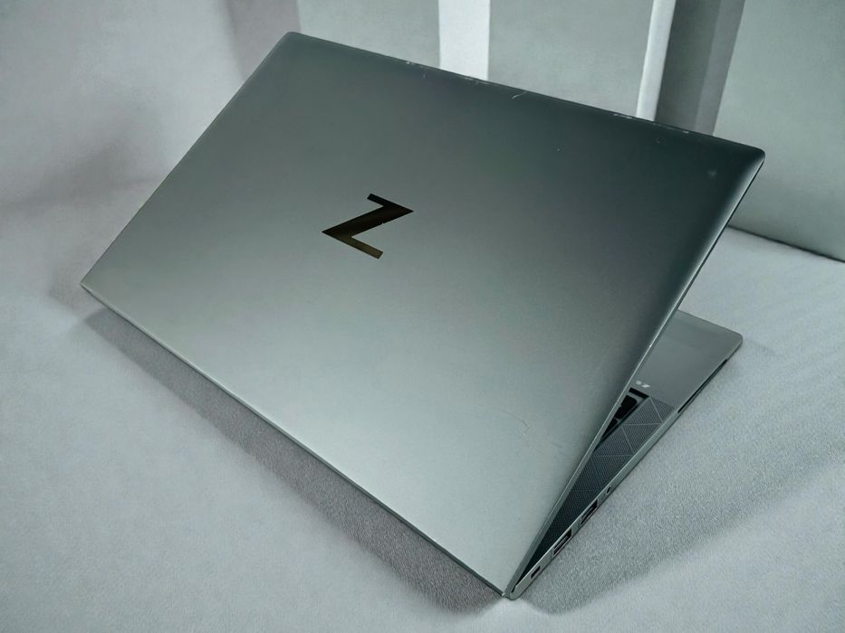 Лаптоп HP Z book Firefly 14 G8 14' FHD Core i7-1165G7 16RAM 256GB Nvidia T500 Гаранция!