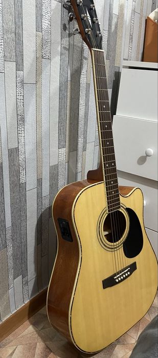 Гитара электроакустическая Cort бежевый