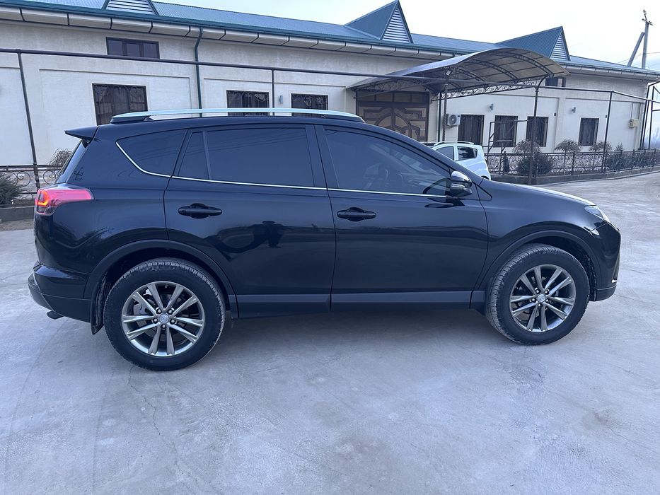 Toyota Rav 4  full