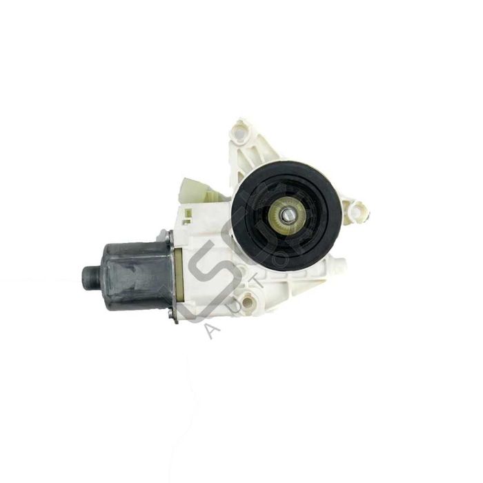 Моторче преден ляв ел. стъклоповдигач Mercedes-Benz E-Class ID: 133516