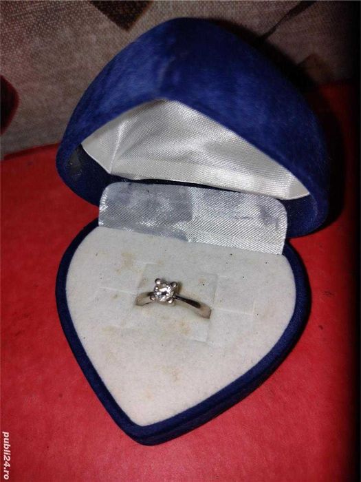 Inel de Logodna cu Diamant, din aur alb 18k (5.48 grame)