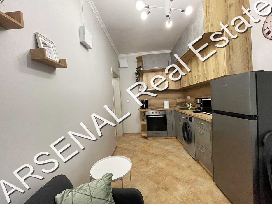 Дава се под наем Двустаен апартамент в София, Център - 57 кв.м за 420 € - Снимка #2