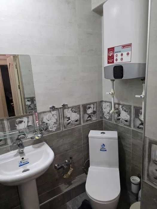 * Ойбек 5ком квартира в центре.Госпитальный рынок, метро Ойбек,Шохмед