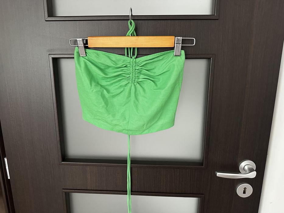 Top zara verde de tip halter mărimea M nou cu eticheta
