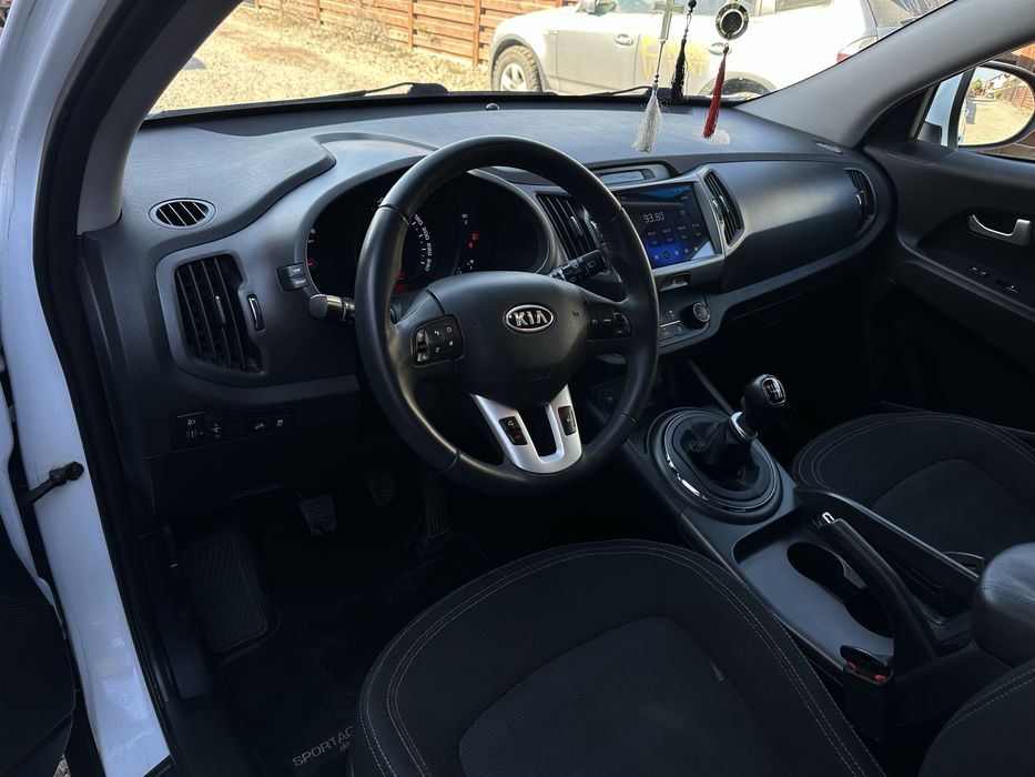 KIA Sportage 2011 — imagine 5