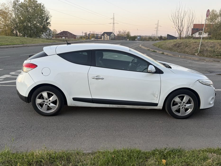 Renault Megane Coupe 2012 1,5 dci 2 usi Recent adus
