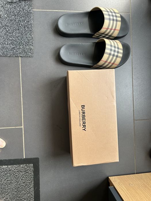 Burberry slide