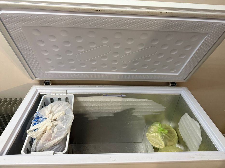 Продам морозильник