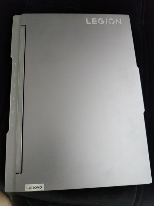 Lenovo Legion 7, rx 6850m xt 12gb, 32gb ram, 1tb ssd, GARANTIE
