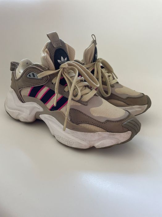 Дамски маратонки Adidas / 38