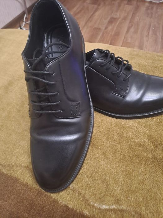 Продам кожаные мужские туфли