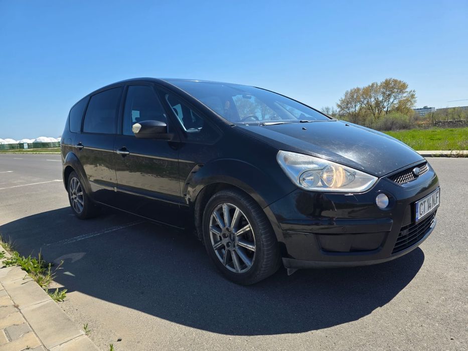 Ford s max  anul 2009  7 locuri