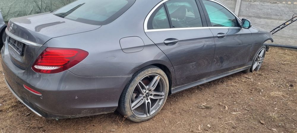 Dezmembrez mercedes E-clas (w213)AMG 2.0 dizel ..euro 6.. 2018 automat