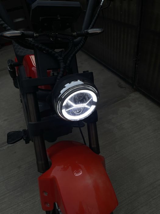 Scuter electric ESOMOTO