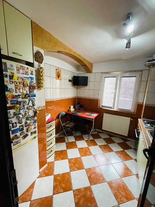 Apartament 3 camere centrala proprie