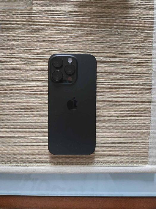 Продавам iphone 16 Pro 128 GB с Гаранция