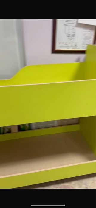 Детская двухъярусная кровать