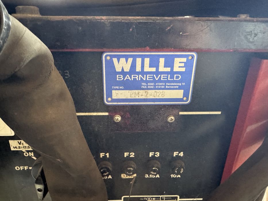 Aparat de sudura industrial cu racire pe lichid