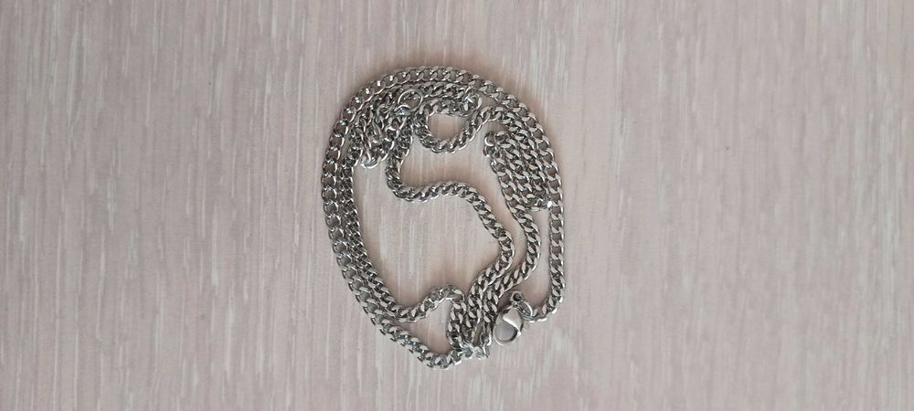 Ланец от медицинска стомана