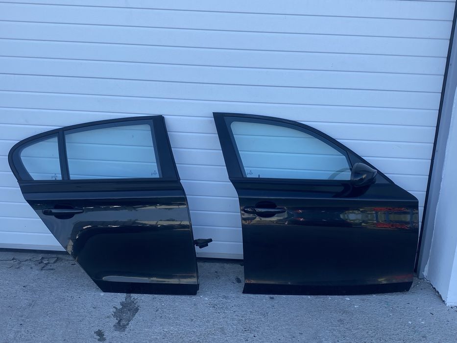 Usa stanga dreapta fata spate oglinda stanga /dreapta Bmw seria 1 e87