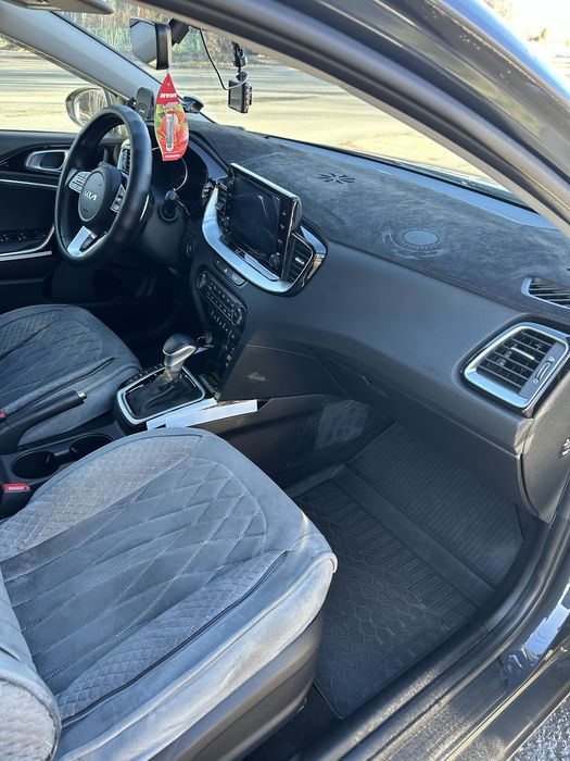 продам kia ceed