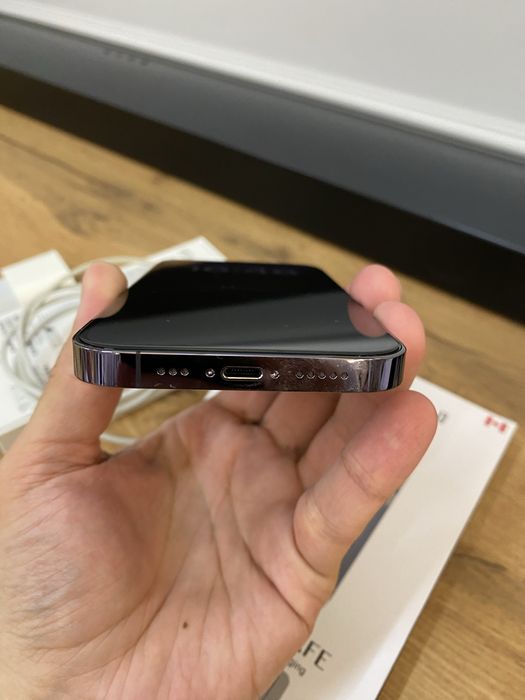 Продам iPhone 14 Pro 1 TB
