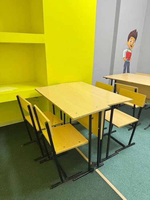 Парты и стулья состояние хорошее Астана