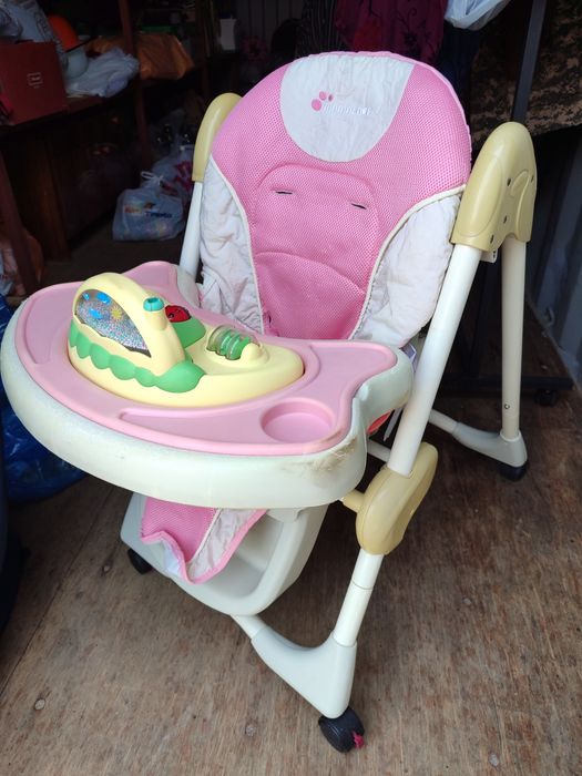 Детский столик в хорошем состоянии