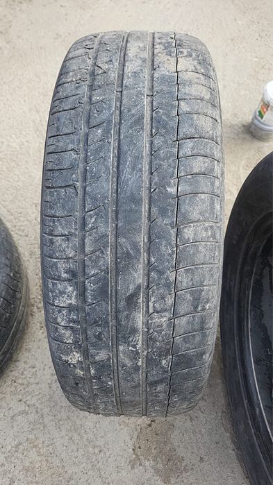 Срочно продам резину Michelin R18
