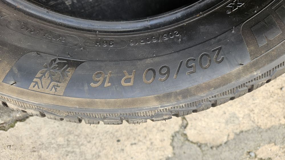 2бр гуми 205 60 16 мишелин дот 21