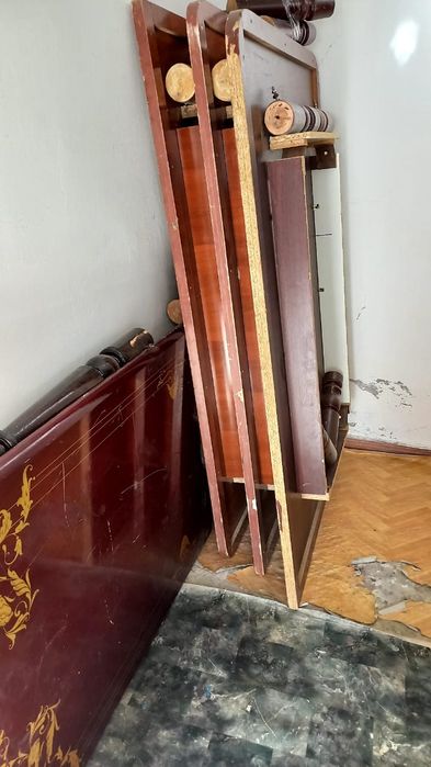 Продам столы 1. 95м ширина 95см