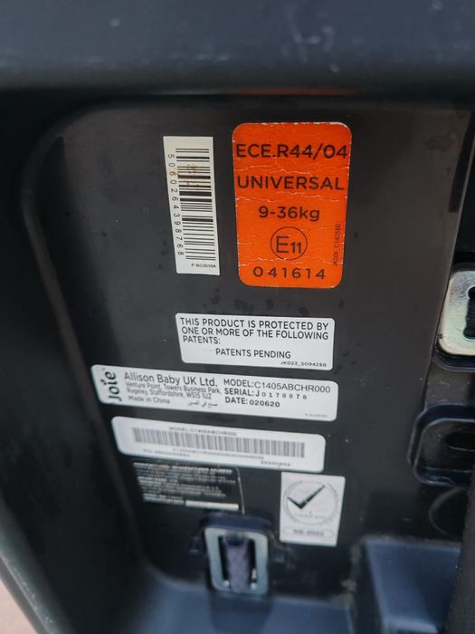 Vând scaun auto Joie universal 9-36 kg
