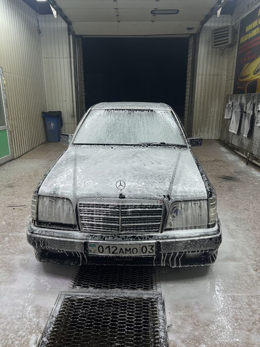 Продам мерседес е200