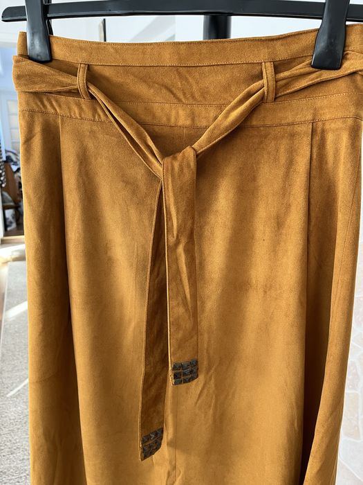 Fusta dama ,mai frumoasa in realitate