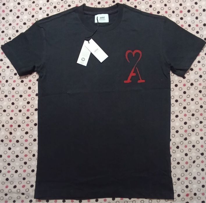 Vand tricou nou de barbati Ami