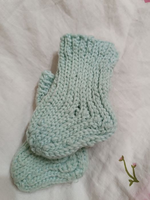 Продам носочки 8 см (0-3 месяца)