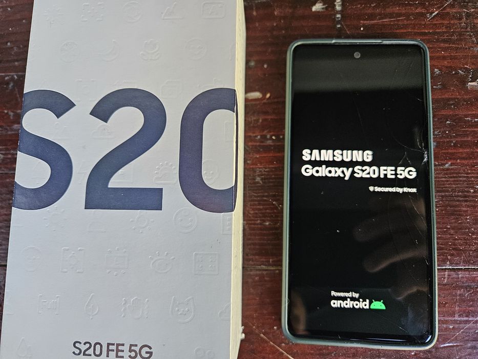 Samsung S20FE5g, functional stare buna ecran fisurat