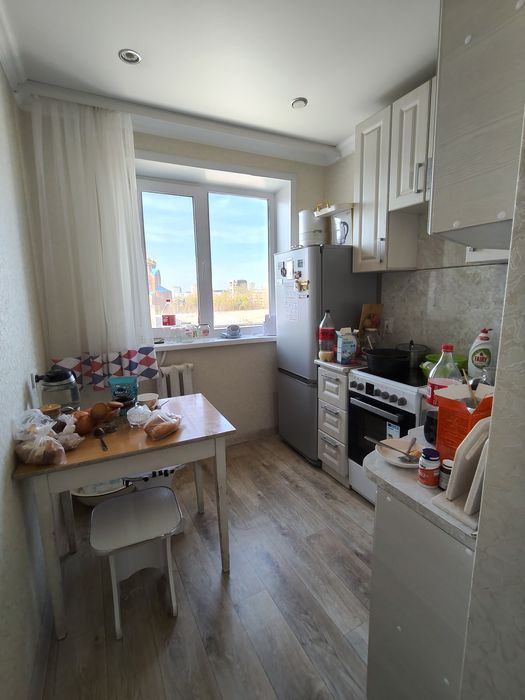 Продам квартиру 3-х комнатную