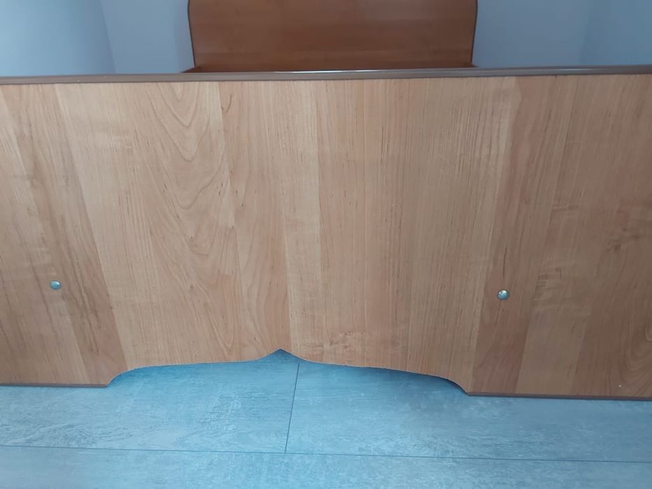 Двухспальная кровать