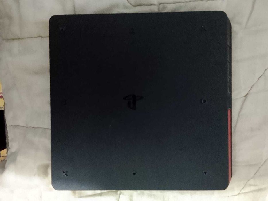 Ps 4 slim vanzare