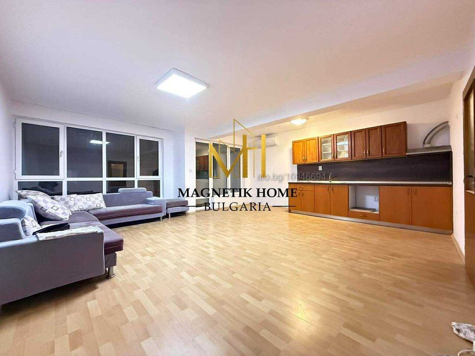 Просторен НЕОБЗАВЕДЕН тристаен до у-ще Иван Вазов в ж.к. Възраждане