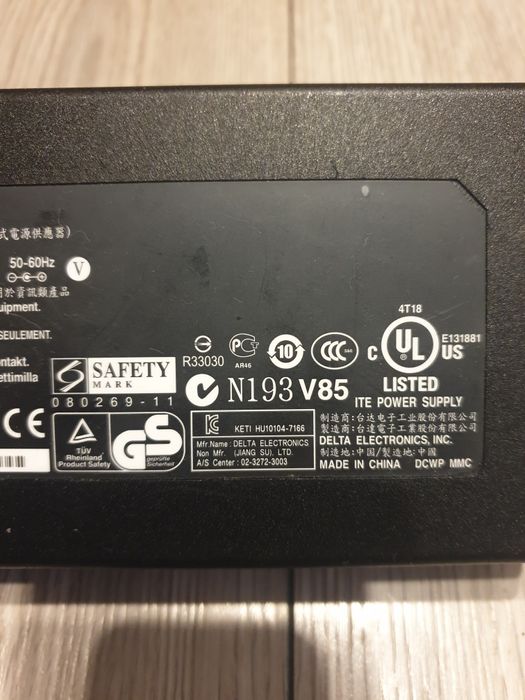 Vand Alimentator/Adaptor Original Asus ADP180 hb d