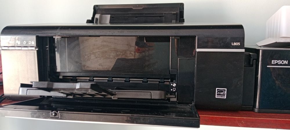 Срочно Принтер епсон л 805