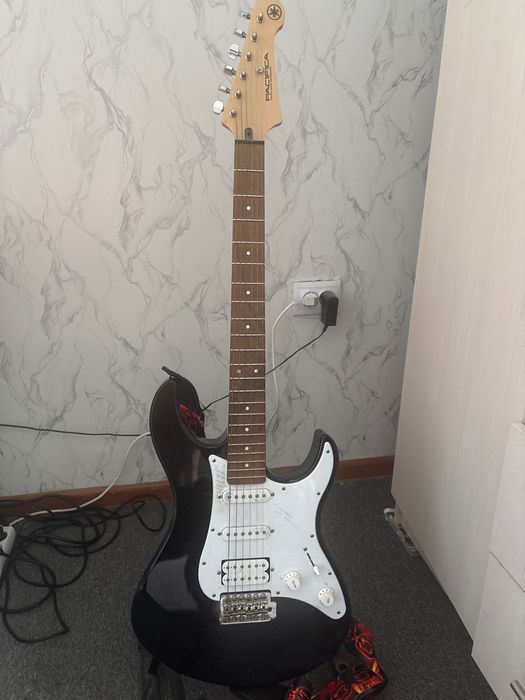 гитара yamaha pacifica 012