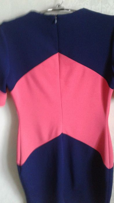 Продам платье б/у