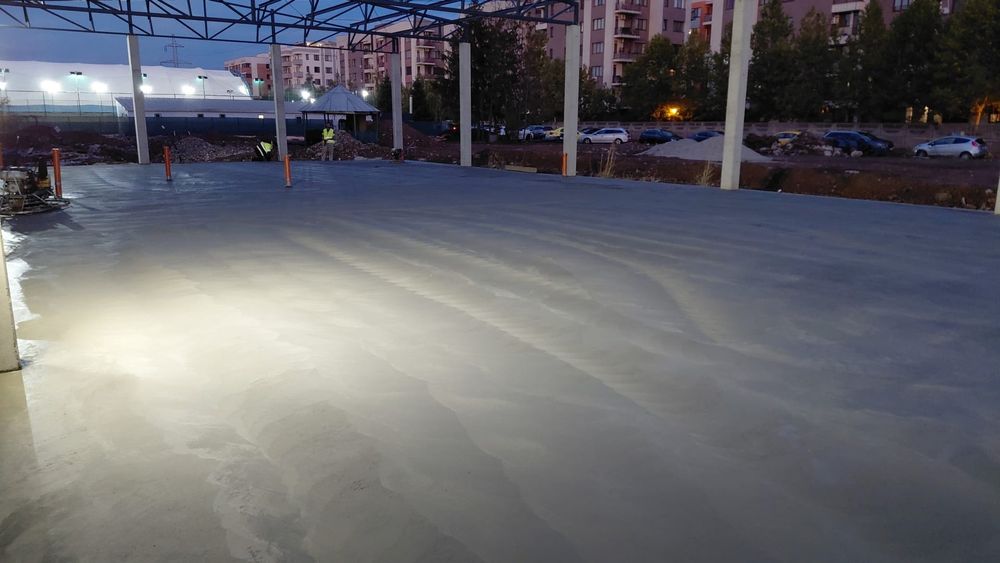 Turnare pardoseli industriale elicopterizat