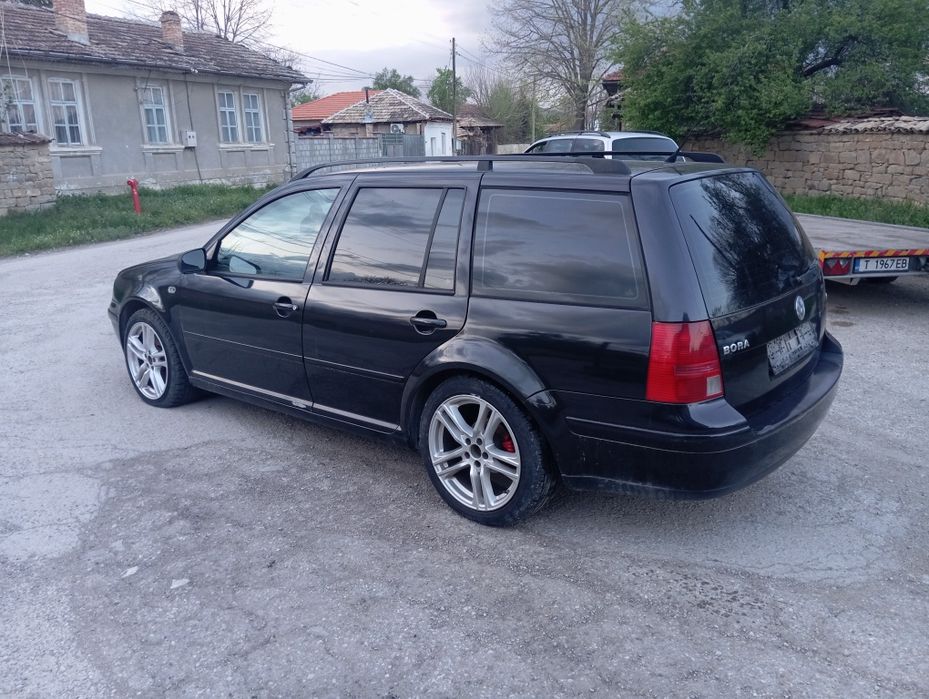Продавам VW BORA 2.3 150 На части