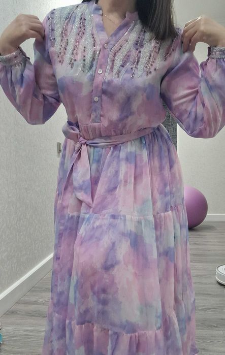 Продам новое шикарное платье, купила в Дубай, разм 44-48