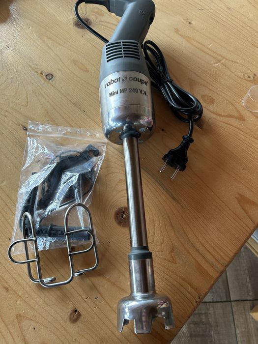 Mixer profesional Robot coupe nou